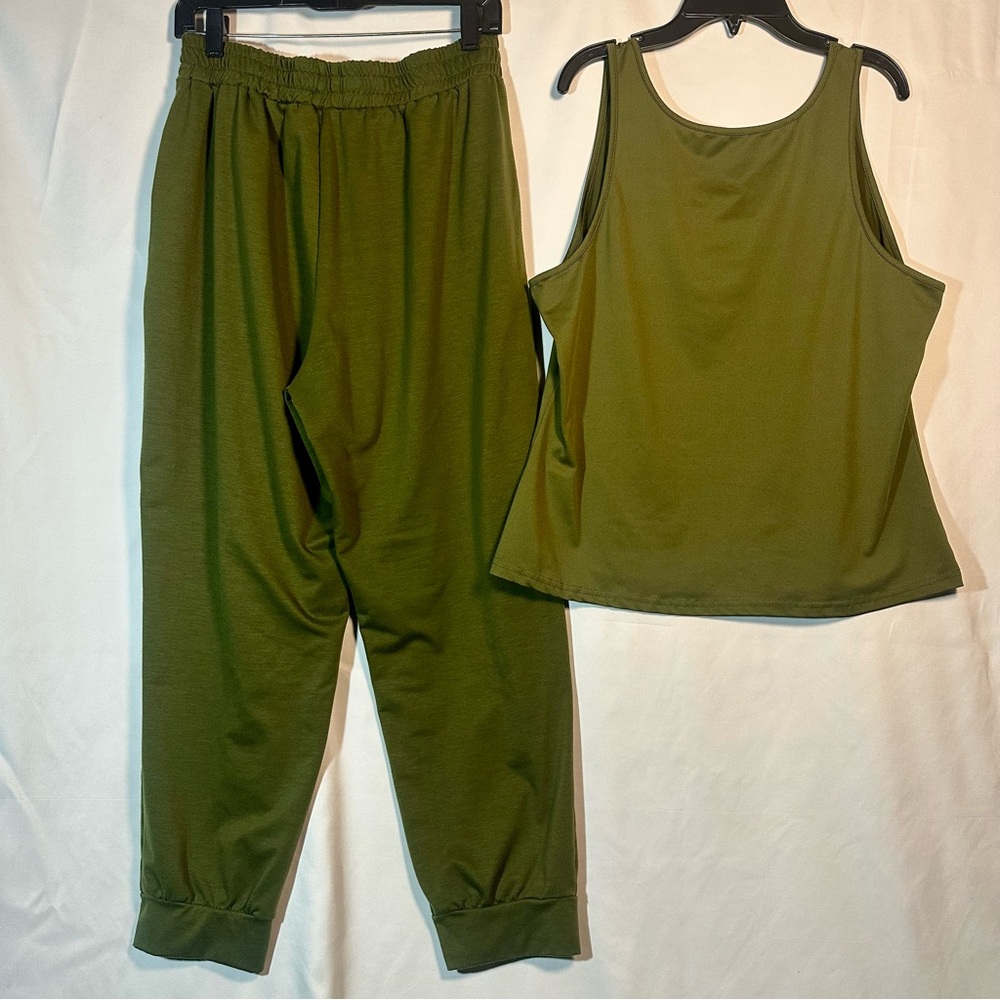 Women’s XXL Olive Green Polyester 2-Piece Spandex Jogger Set - Picture 4 of 7